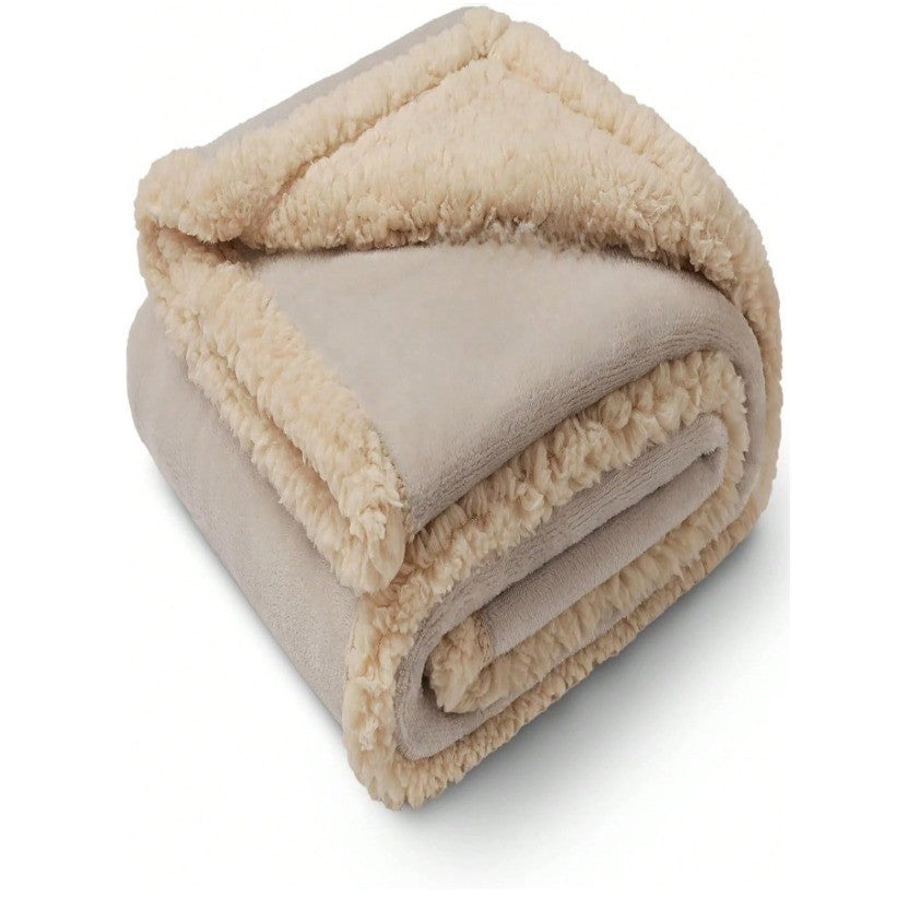 Fleece Pet Blanket – Beige